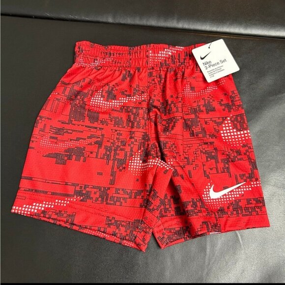 NWT Nike Athletic Set Boys Size 3T - Picture 3 of 3